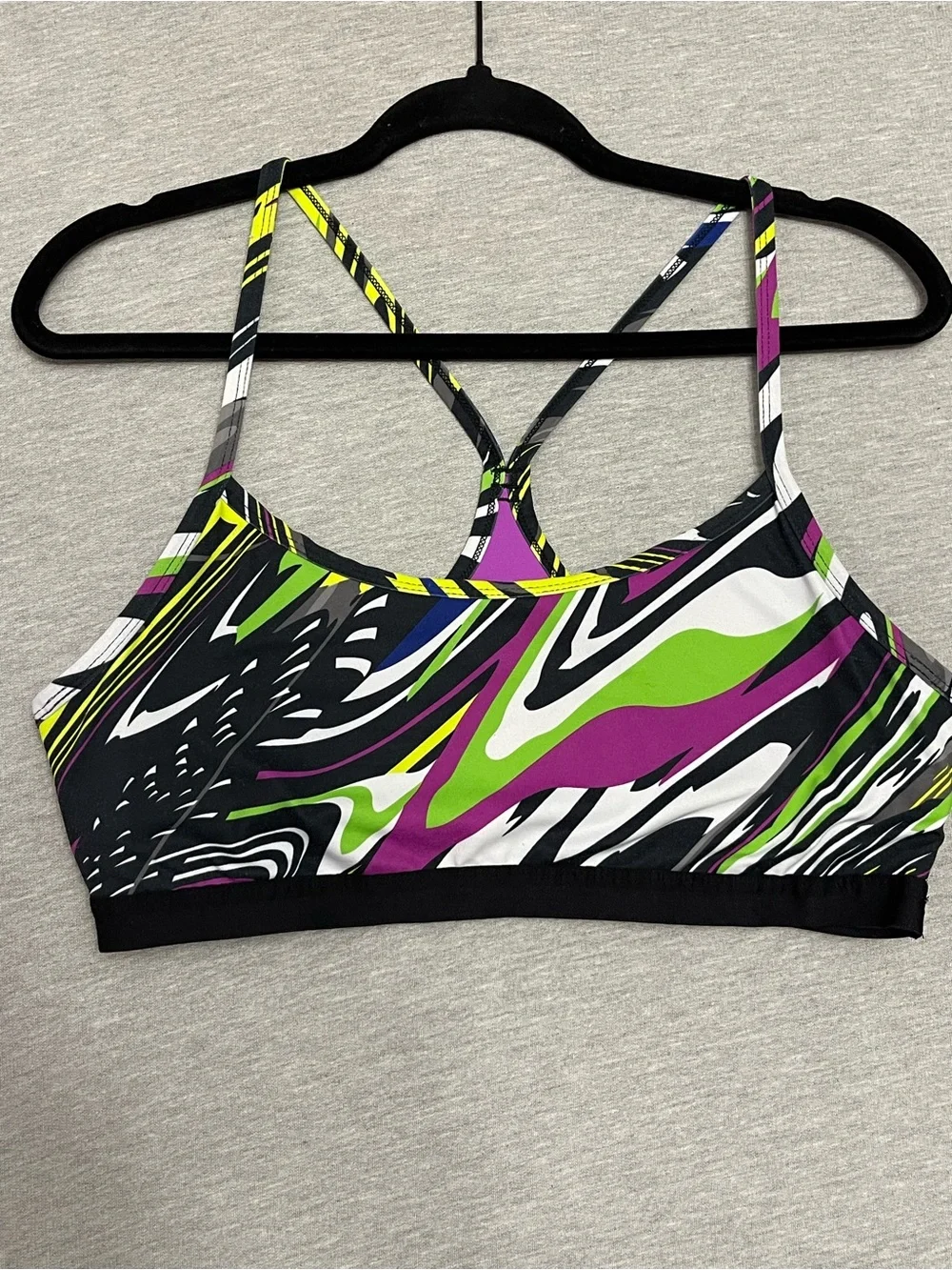 Fabletics Women’s Strappy Sports Bra Reversible